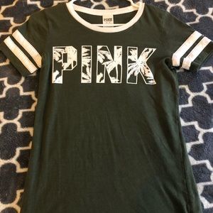 VS PINK tee